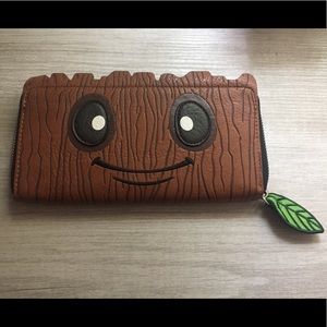 Loungefly Groot wallet